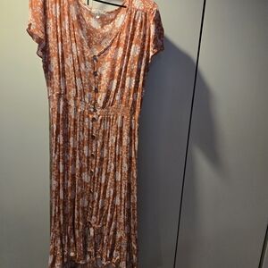 Elegant Floral Button-Down Maxi Dress